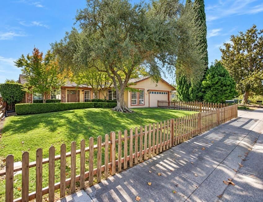 Property Photo:  8412 Gaylor Way  CA 95608 