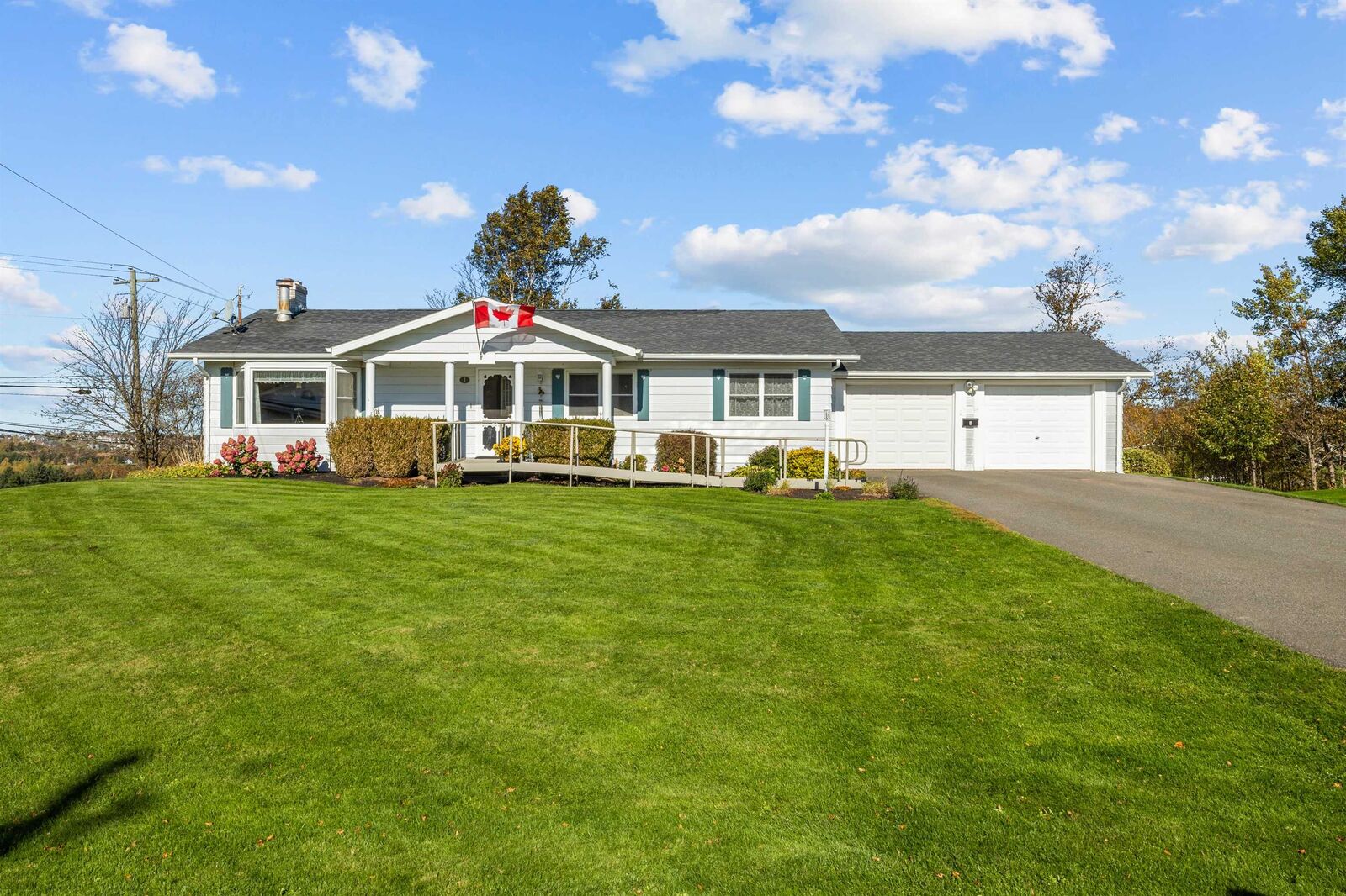Property Photo: 1 Upper Tea Hill Crescent PE C1B 2T9