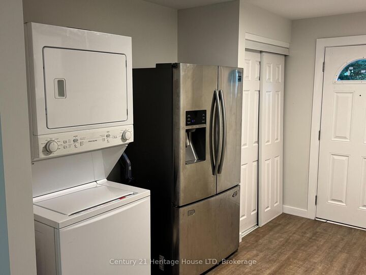 Property Photo:  28 Princess Street 2  ON L2A 1V6 