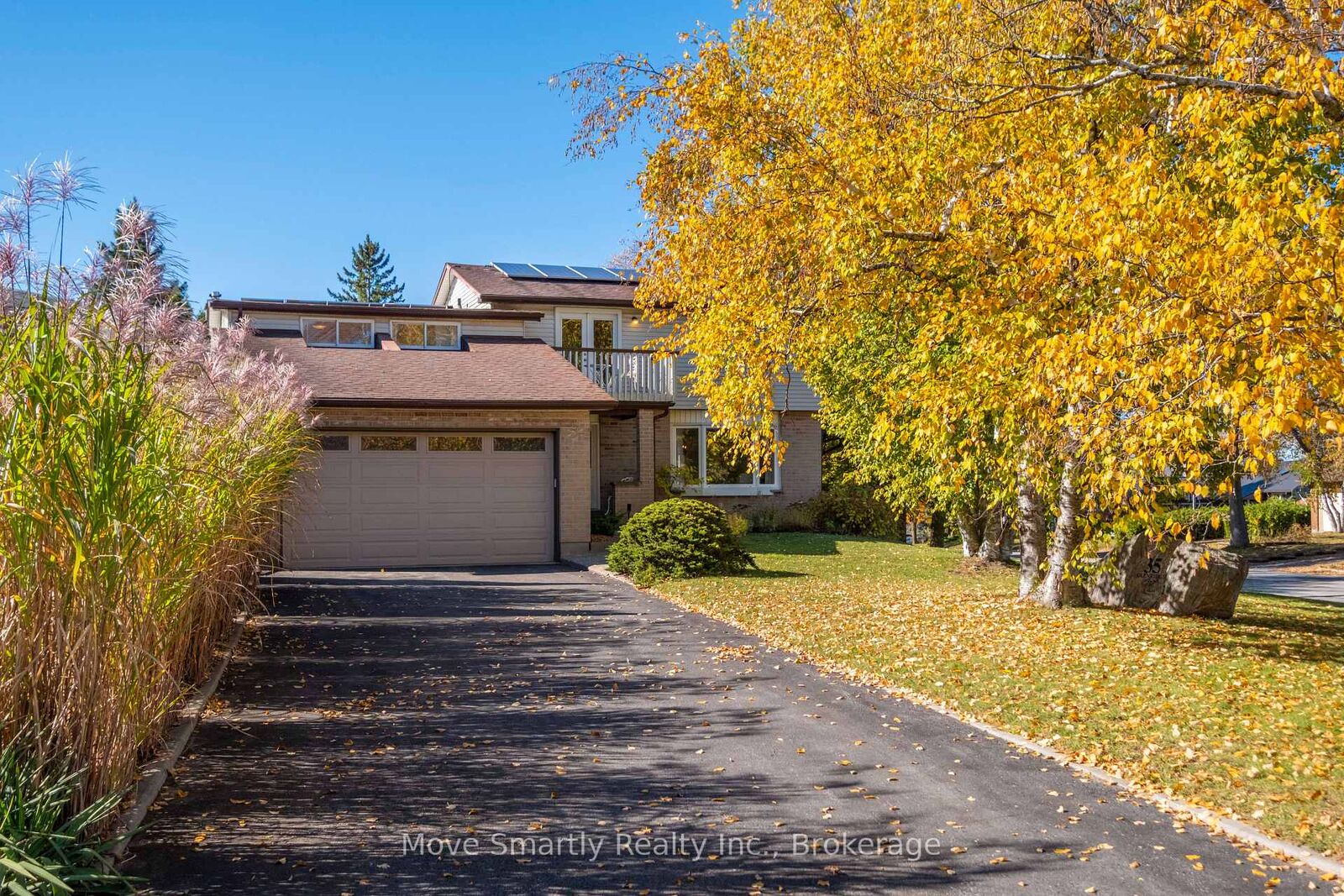 Property Photo:  35 Glenridge Road  ON L4N 2X9 