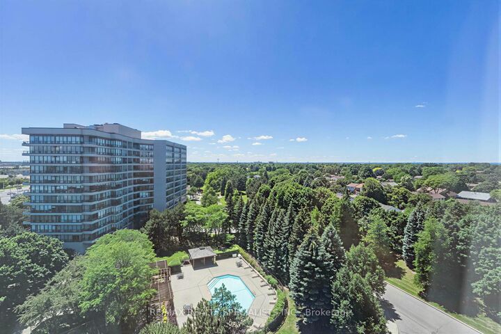 Property Photo:  10 Laurelcrest Street 1006  ON L6S 5Y3 