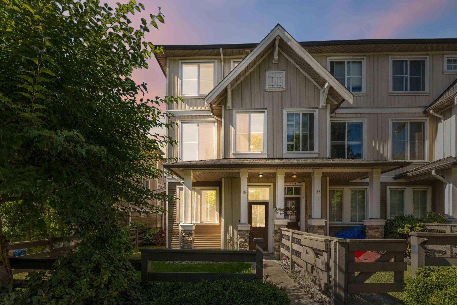 Property Photo: 31032 Westridge Place 76 BC V2T 0C6