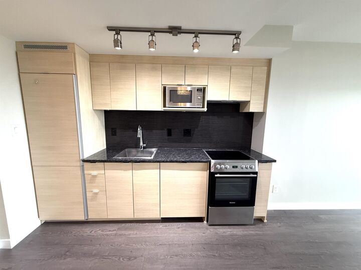 Property Photo:  489 Interurban Way 12xx  BC V5X 0C7 