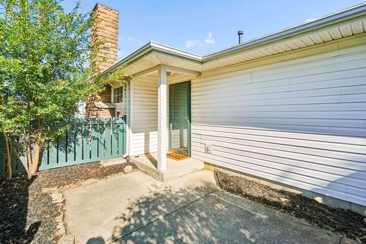 Property Photo:  2445 Warm Springs Drive  OH 43026 