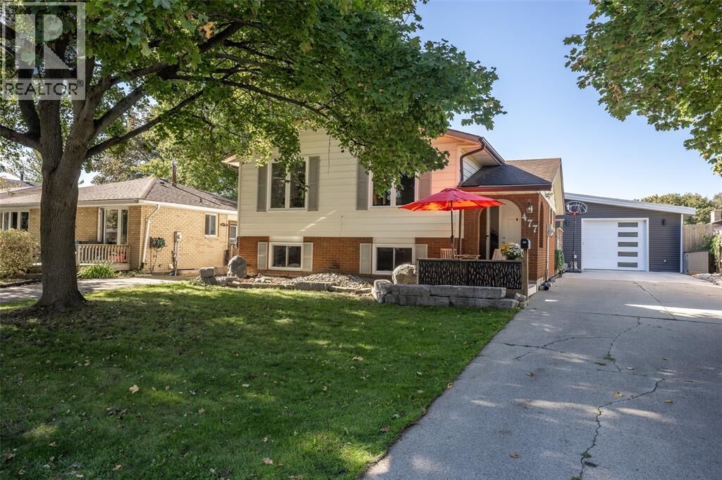 Property Photo:  477 Treewood Crescent  ON N7S 5B2 
