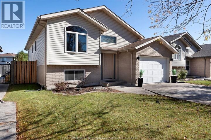 Property Photo: 3620 Shinglecreek Court ON N8W 5T7