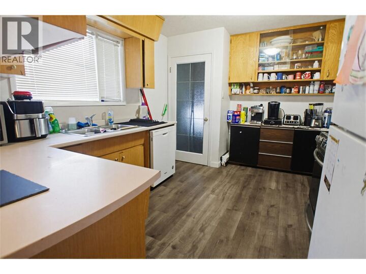 Property Photo: 682 Alberni Avenue BC V2B 1T1