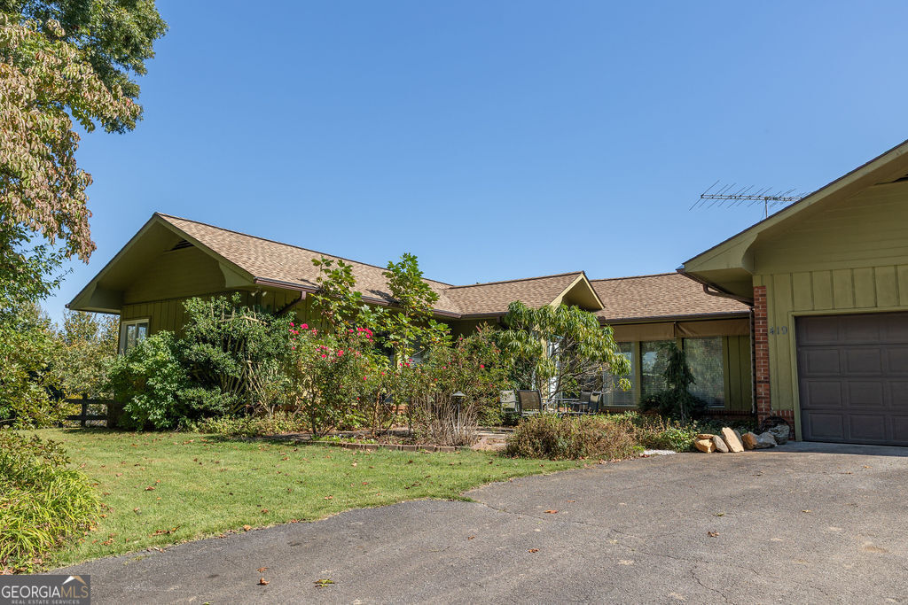 Property Photo:  419 Ridge Cliff  NC 28905 