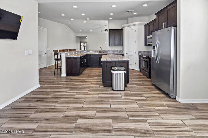 Property Photo: 1640 Palomino Ln AZ 86406