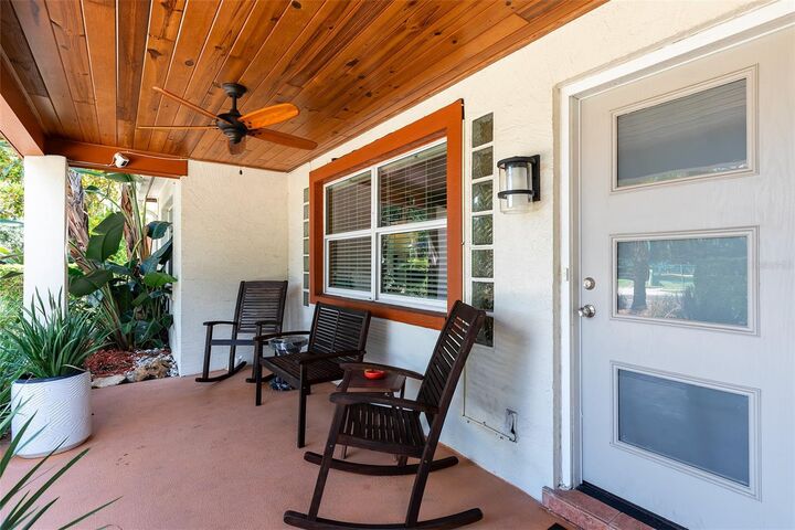 Property Photo:  1036 Delaney Avenue  FL 32806 