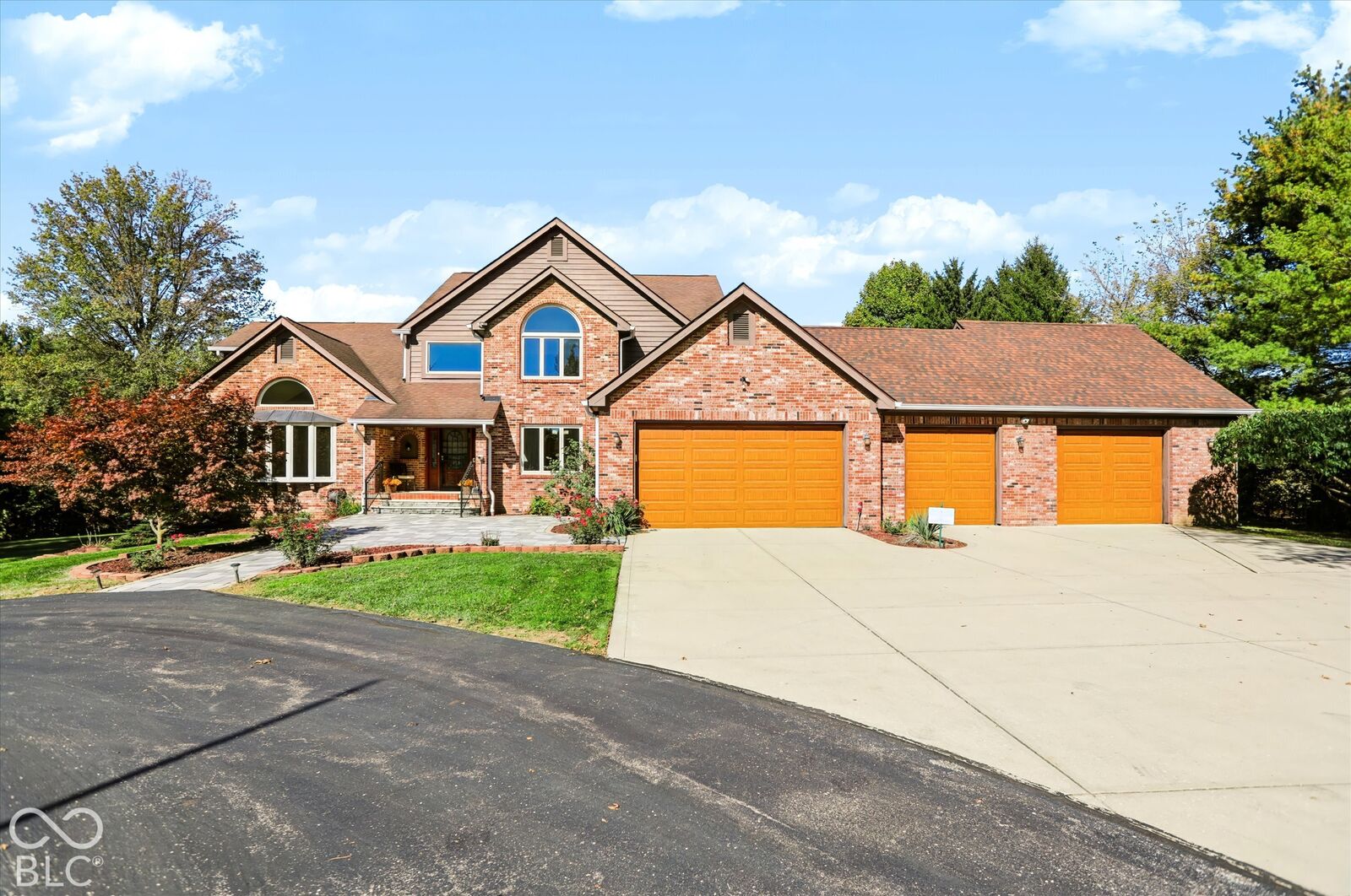 Property Photo: 6330 E Southport Road IN 46237