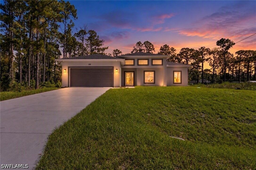 Property Photo:  810 Jackson Avenue  FL 33972 