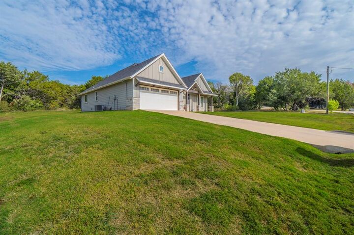 Property Photo:  1004 Mojave Trail  TX 76048 