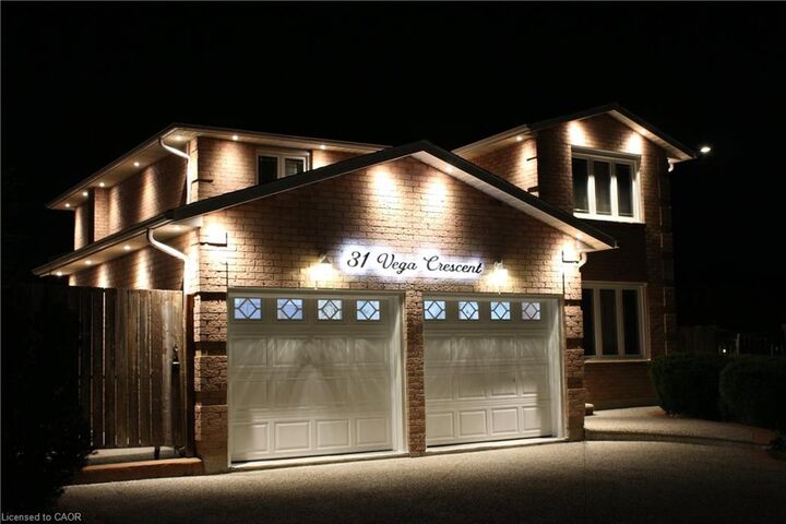 Property Photo:  31 Vega Crescent  ON L8E 4S6 