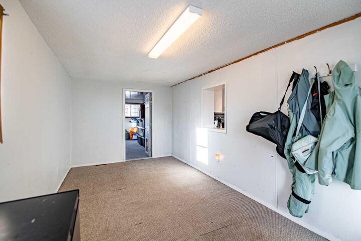 Property Photo:  5344 76 Street 3  AB T4P 2A6 