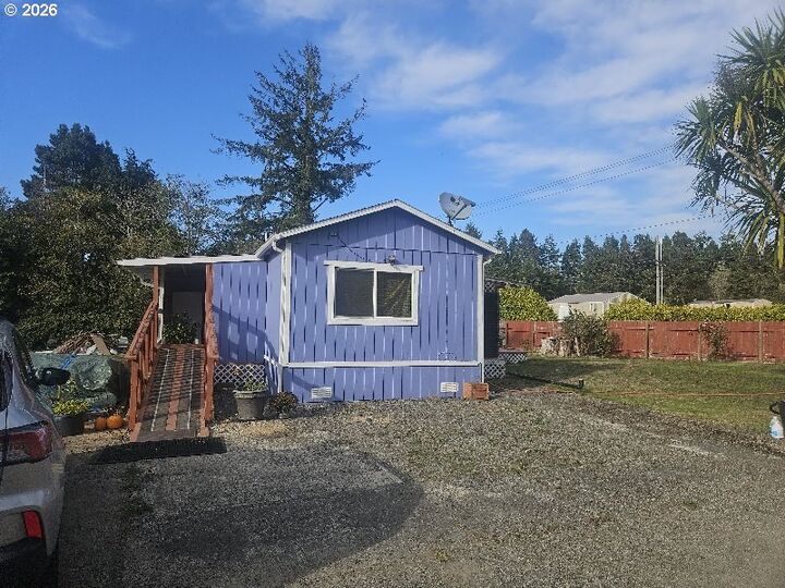 Property Photo:  93639 Deer Haven Ln  OR 97459 