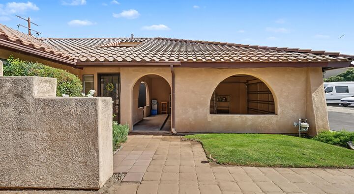 Property Photo:  3817 W Damsen Avenue  CA 93291 