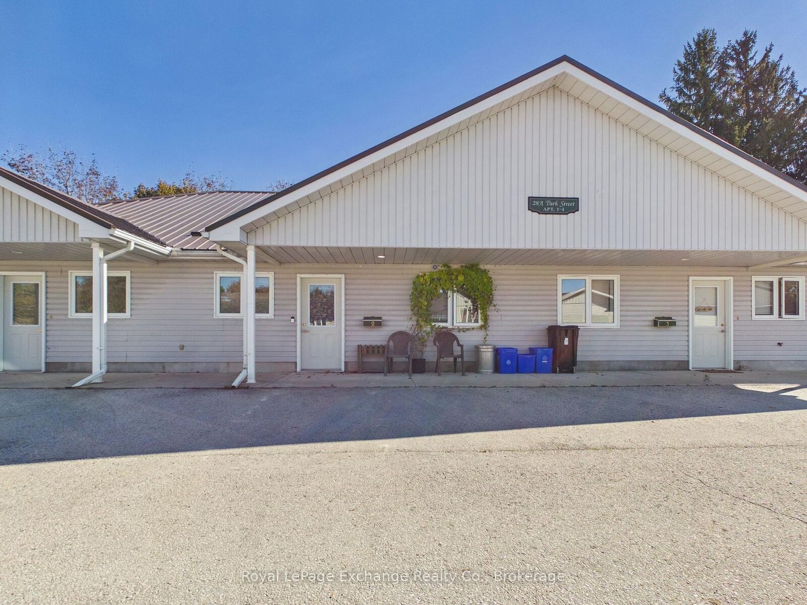 Property Photo:  28A Park Street  ON N0G 2R0 