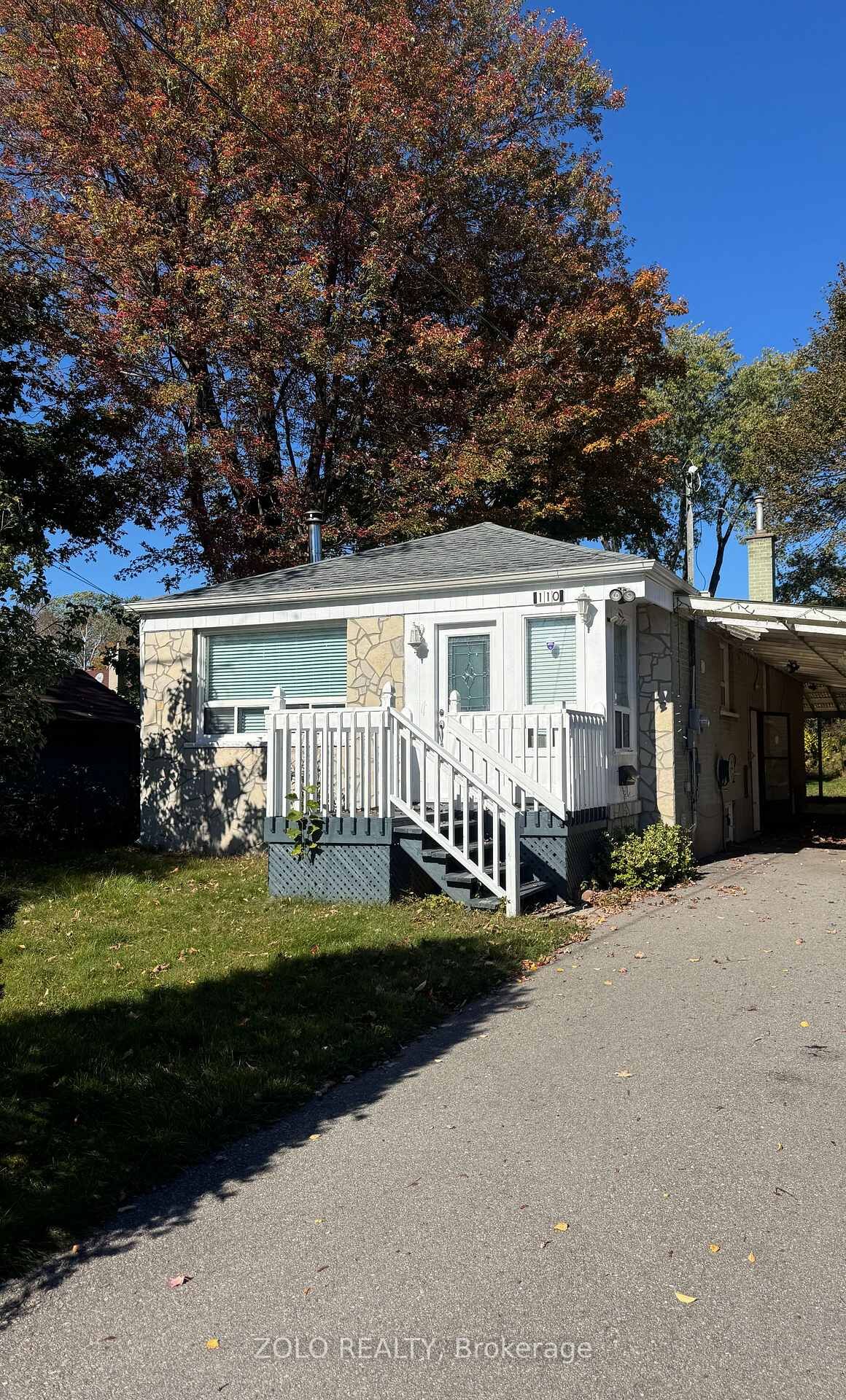 Property Photo:  110 Darlingside Drive Main  ON M1E 3P5 