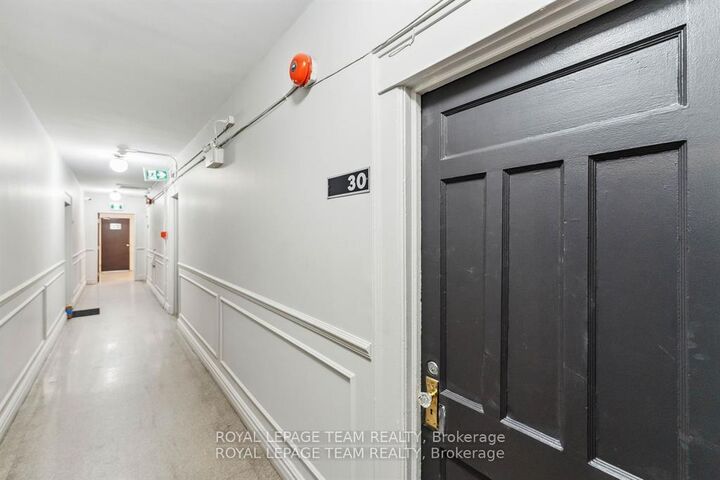 Property Photo:  407 Elgin Street 30  ON K2P 1N2 