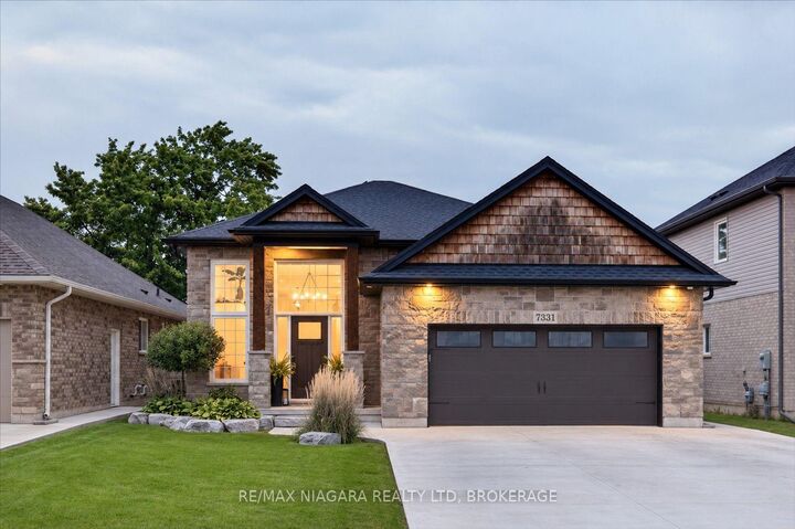 Property Photo:  7331 Sherrilee Crescent  ON L2H 3T2 