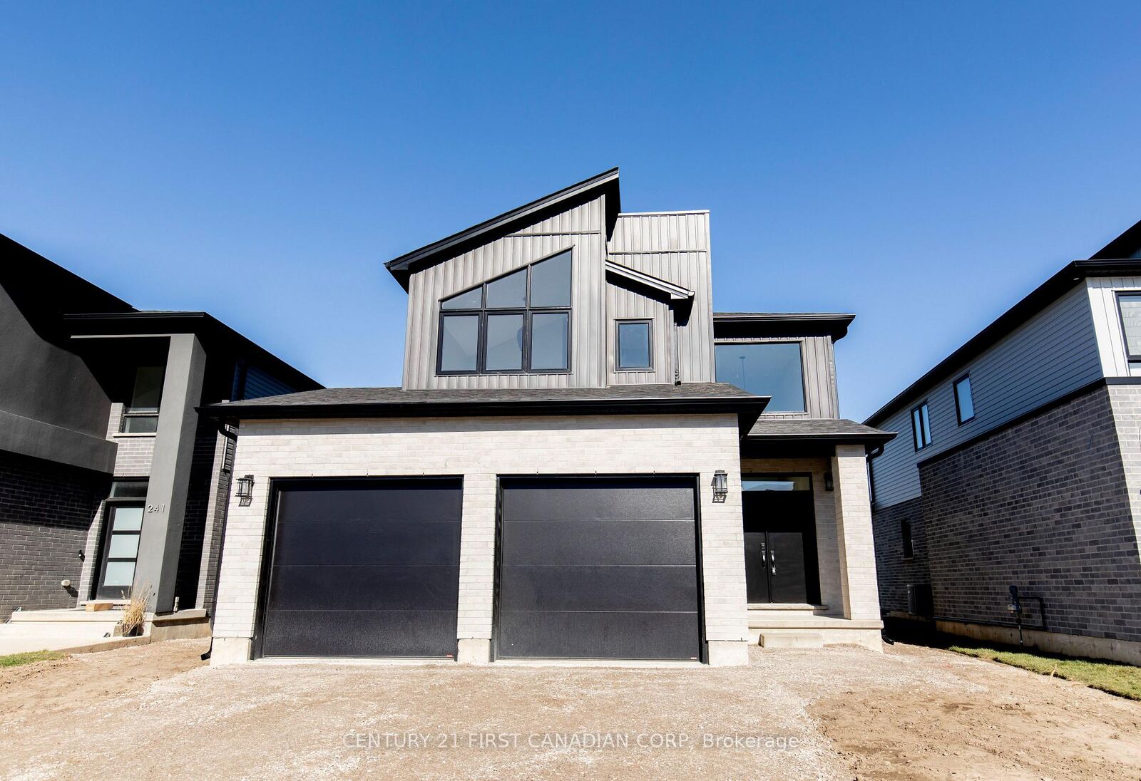 Property Photo:  245 Hesselman Crescent  ON N6M 0K3 