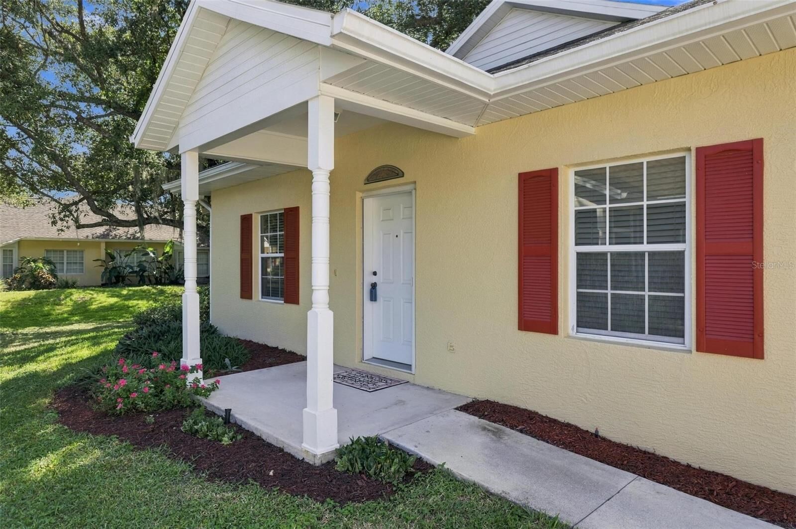 Property Photo:  1284 Green Oak Trail  FL 33948 