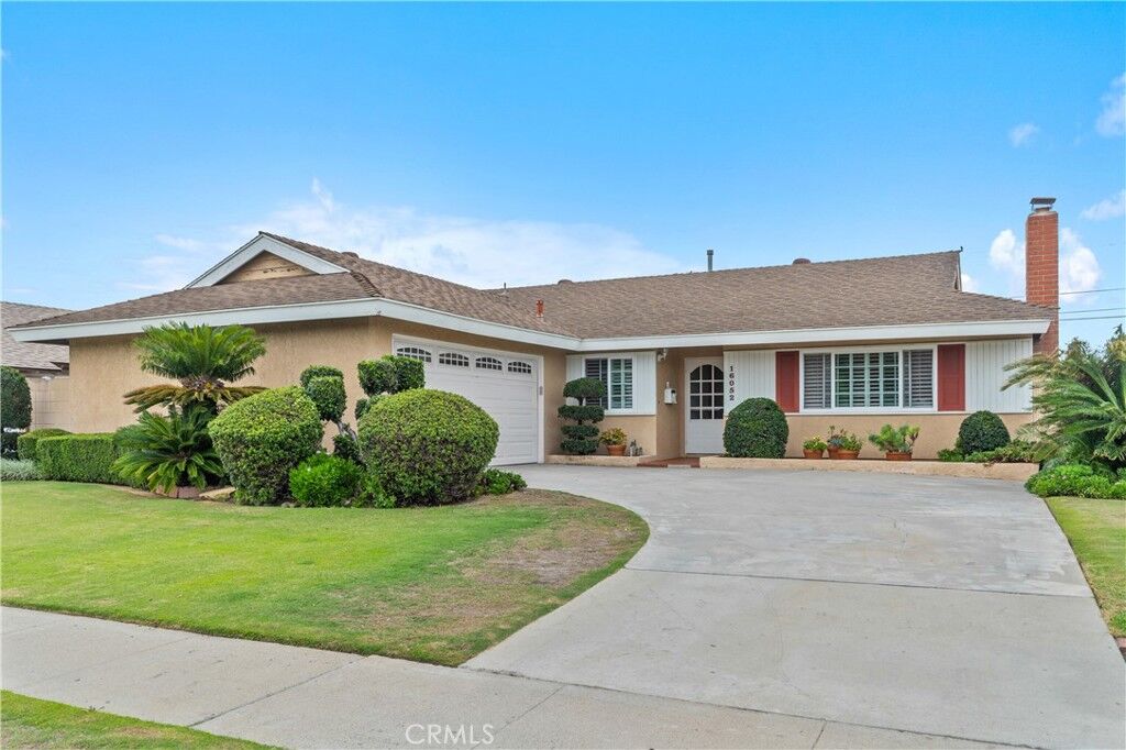 Property Photo: 16052 Waltz Circle CA 92649