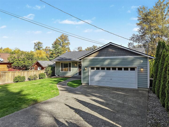 Property Photo:  2911  112th Avenue E  WA 98371 