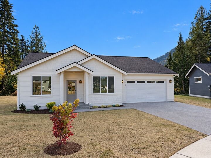 Property Photo: 8138 Peaceful Valley Court WA 98266