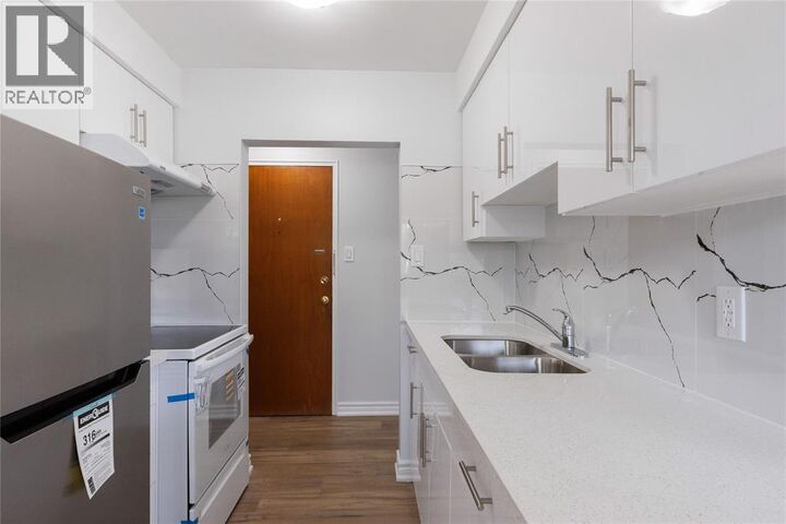 Property Photo:  950 Eastlawn Avenue 10, 22, 29  ON N7S 1X2 