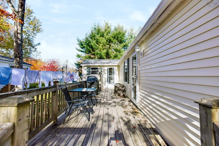 Property Photo:  15 Woodlawn Drive  NS B4H 4K5 