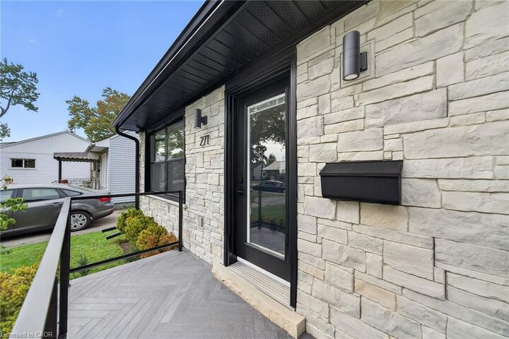 Property Photo:  271 Julian Avenue  ON L8H 5S3 
