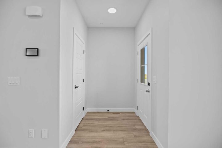 Property Photo:  67 Hotchkiss Way SE  AB T3S 0T6 