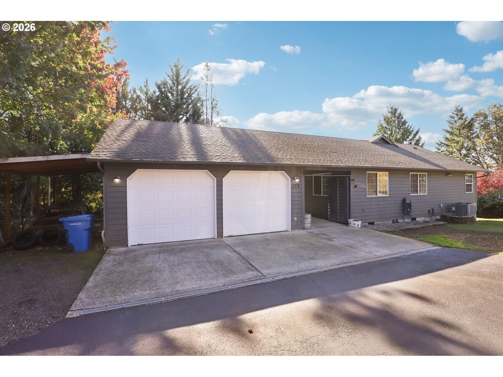 Property Photo:  133 Sunnyside Dr  WA 98626 