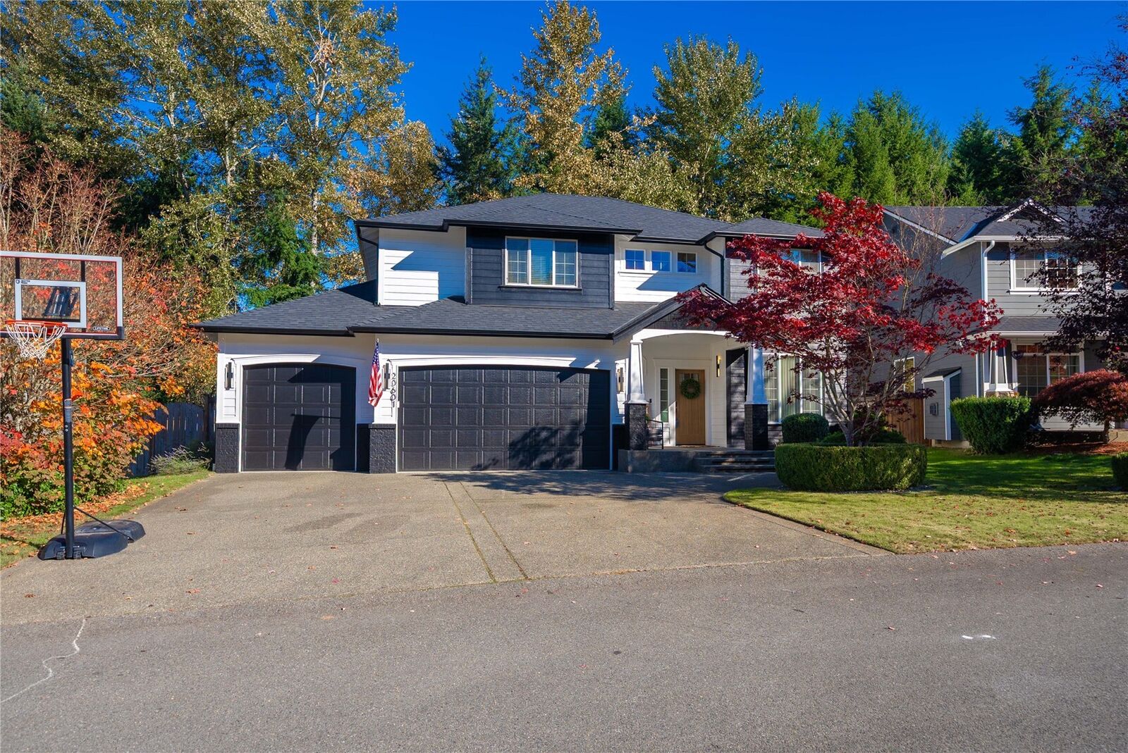 Property Photo: 20601 193rd Avenue Ct E WA 98360