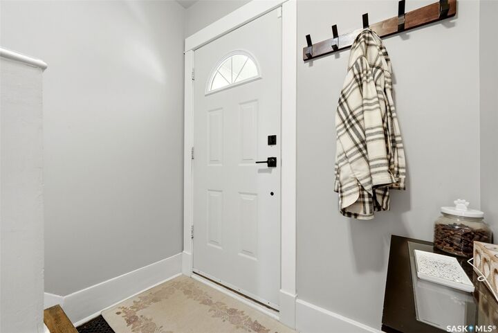 Property Photo:  2340 Montague Street  SK S4T 3K5 