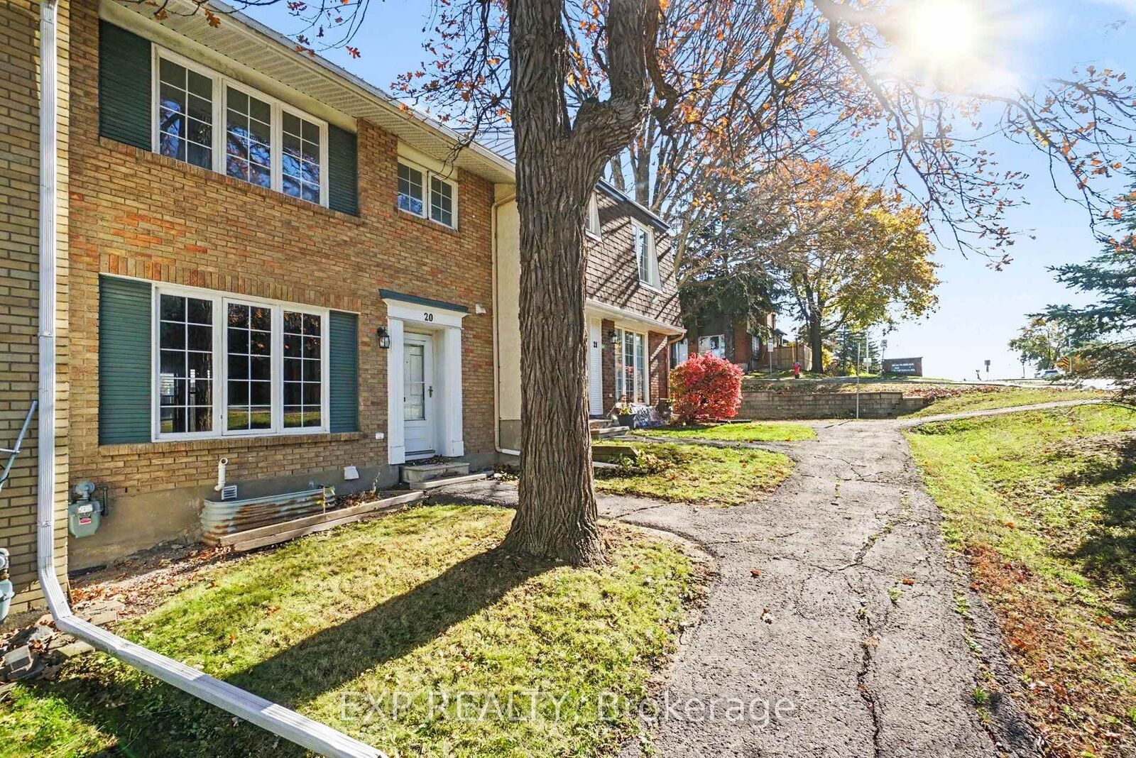 Property Photo:  2300 Ogilvie Road 20  ON K1J 7X8 