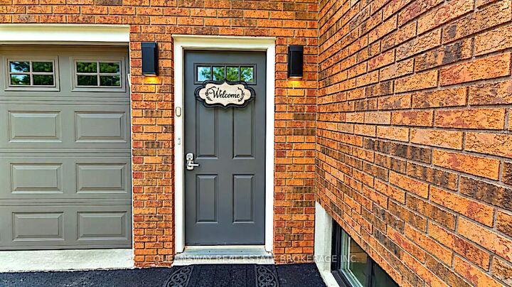 Property Photo:  34 Tower Crescent Basement  ON L4N 2V2 