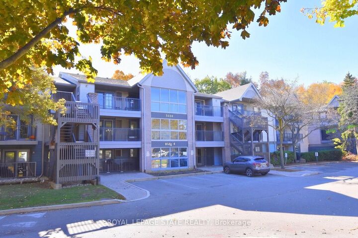 Property Photo:  2030 Cleaver Avenue W 313  ON L7M 4C3 