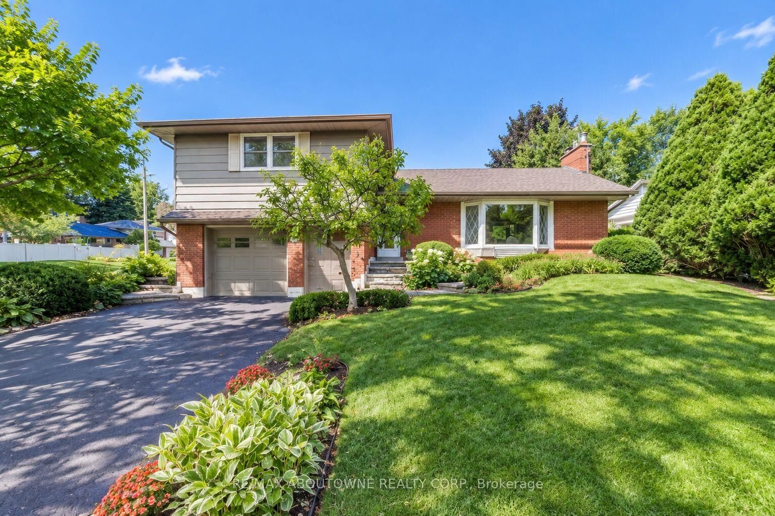 Property Photo:  3143 South Drive  ON L7N 1H8 