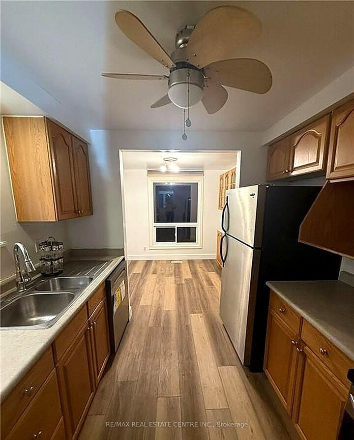 Property Photo:  66 Glamis Road 45  ON N1R 6S7 