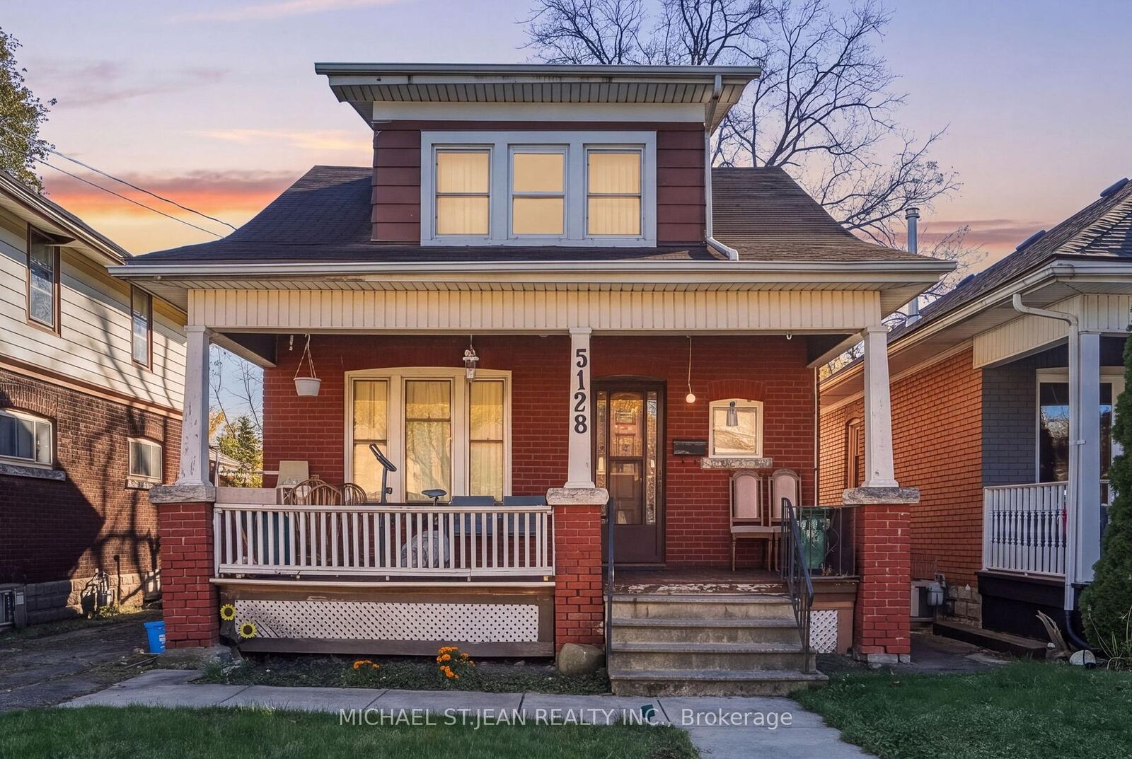 Property Photo:  5128 Willmott Street  ON L2E 2A3 