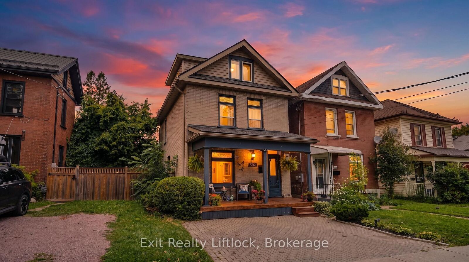 Property Photo:  592 Sherbrooke Street  ON K9J 2P5 