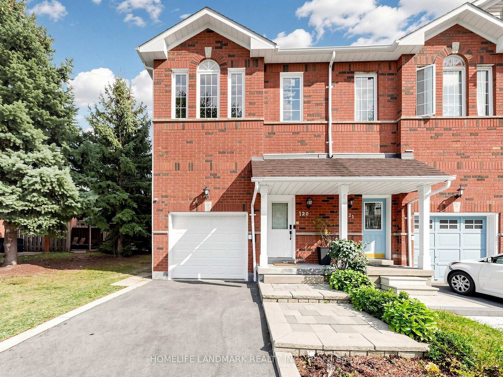 Property Photo: 1480 Britannia Road W 120 ON L5V 2K4