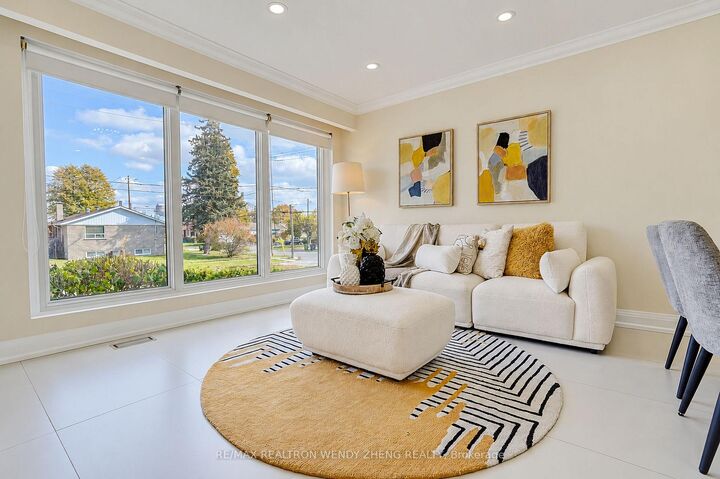 Property Photo:  4 Amethyst Road  ON M1T 2E7 