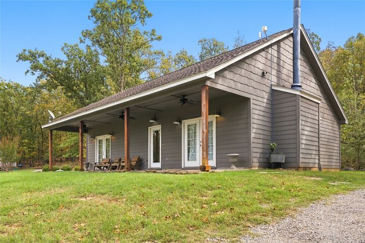Property Photo: 19398 Highway 80 OK 74441
