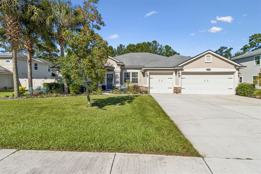 Property Photo: 97536 Bluff View Circle FL 32097