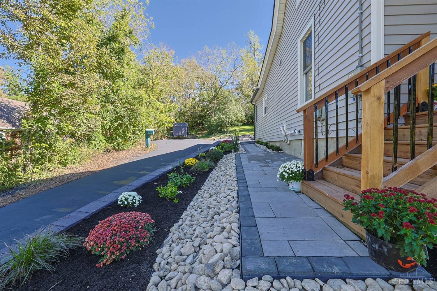 Property Photo:  7469 Camargo Road  OH 45243 