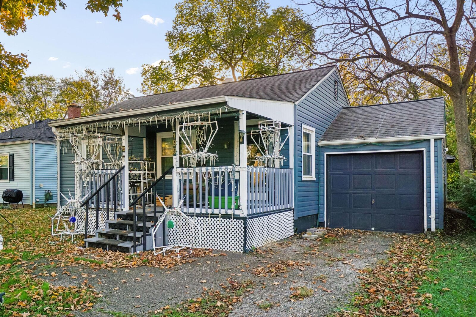 Property Photo: 199 Lowell Road OH 43209